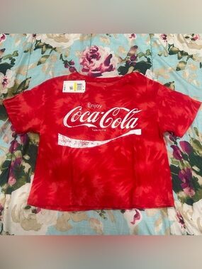 Love Tribe Coca Cola tshirt